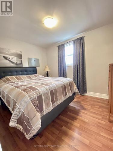 4870 Mapleview Crescent, Port Colborne, ON - Indoor Photo Showing Bedroom