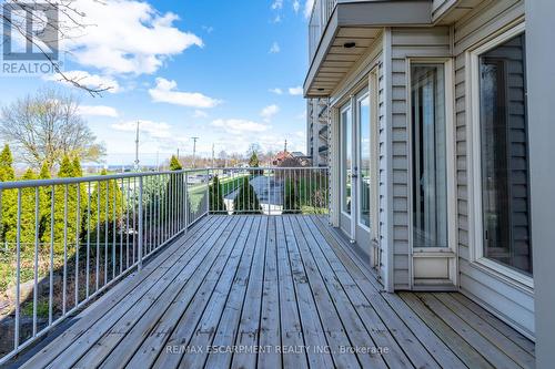 204 Concession Street, Hamilton, ON - Outdoor With Balcony With Deck Patio Veranda