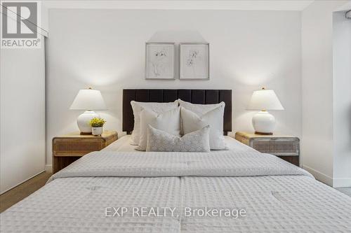 #206 -4040 Upper Middle Rd, Burlington, ON - Indoor Photo Showing Bedroom