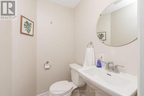 5 & 7 Guelph Street, Halton Hills, ON - Indoor Photo Showing Bathroom