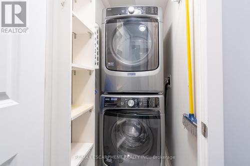 603A - 5230 Dundas Street E, Burlington, ON - Indoor Photo Showing Laundry Room