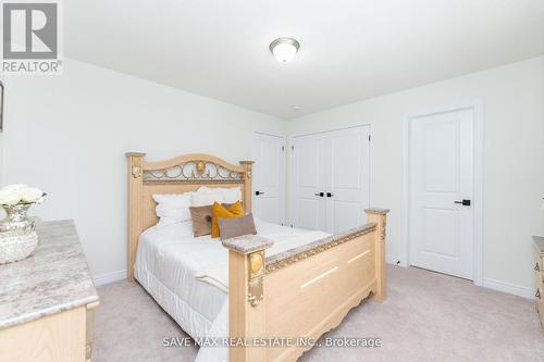 56 Farringdon Crescent, Brampton, ON - Indoor Photo Showing Bedroom