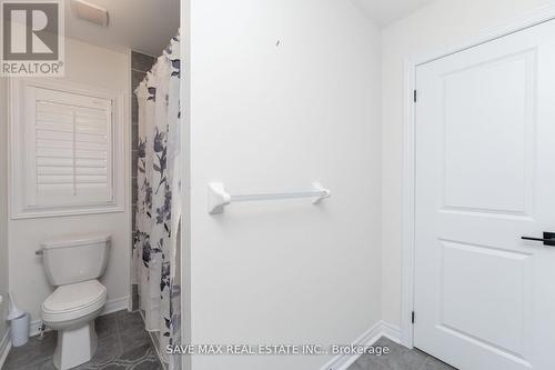 56 Farringdon Cres, Brampton, ON - Indoor Photo Showing Bathroom