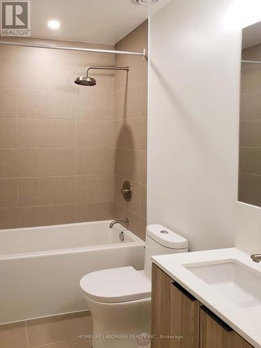 319 - 55 Mercer Street, Toronto, ON - Indoor Photo Showing Bathroom