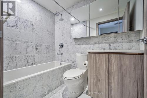 109 - 95 Mcmahon Drive, Toronto, ON - Indoor Photo Showing Bathroom