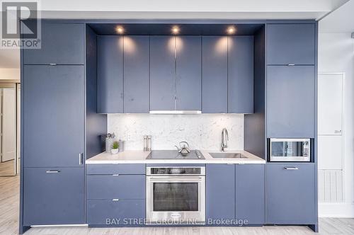 #2512 -470 Front St W, Toronto, ON - Indoor Photo Showing Kitchen