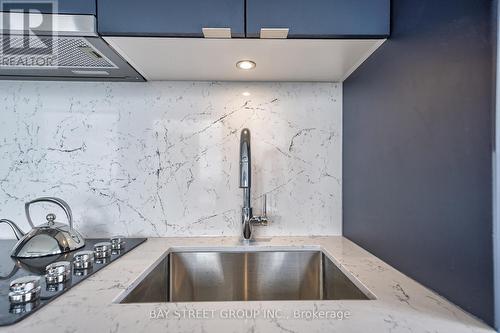 #2512 -470 Front St W, Toronto, ON - Indoor Photo Showing Kitchen