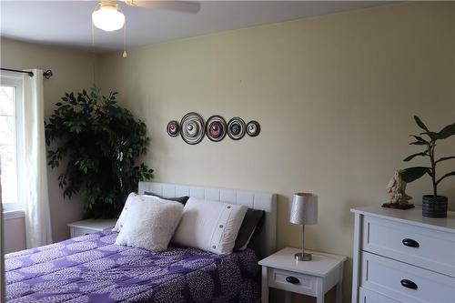 Second bedroom - 119 Jarrett Place, Dunnville, ON - Indoor Photo Showing Bedroom
