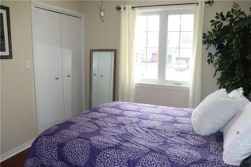 119 Jarrett Place, Dunnville, ON - Indoor Photo Showing Bedroom