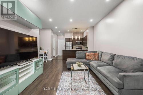 #143 -525 Wilson Ave, Toronto, ON - Indoor Photo Showing Living Room