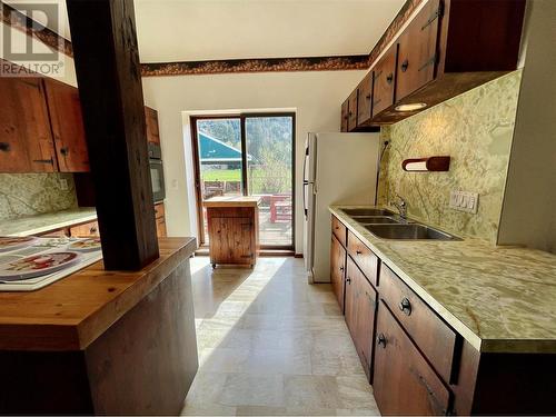 2015 Kerr Road, Sicamous, BC - Indoor Photo Showing Kitchen With Double Sink