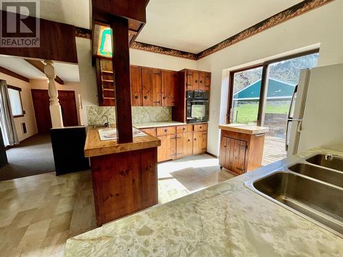 2015 Kerr Road, Sicamous, BC - Indoor Photo Showing Kitchen With Double Sink