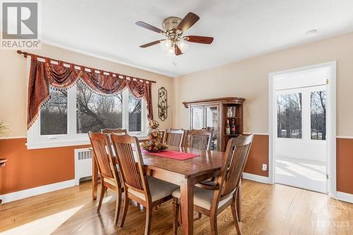 3060 Russland Road, Vars, ON - Indoor Photo Showing Dining Room