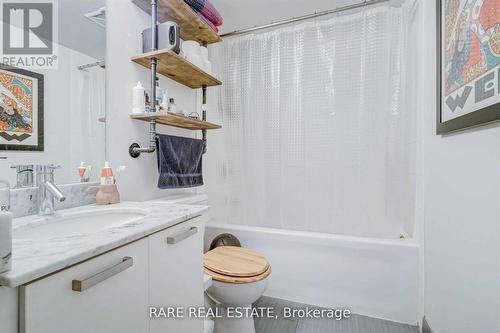 519 - 36 Lisgar Street, Toronto, ON - Indoor Photo Showing Bathroom