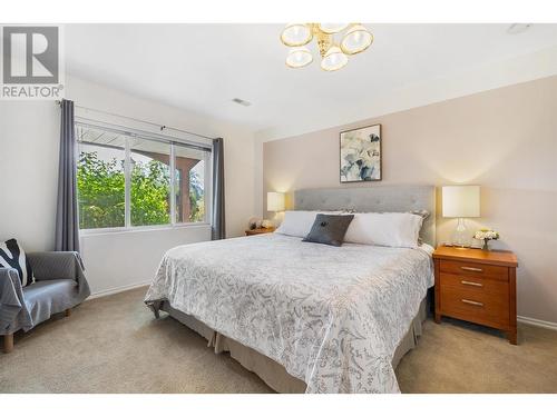 1056 Caledonia Way, West Kelowna, BC - Indoor Photo Showing Bedroom