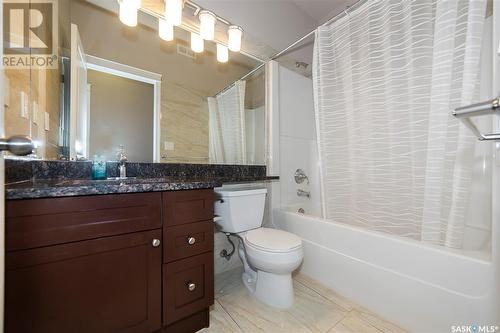103 Hettle Cove, Saskatoon, SK - Indoor Photo Showing Bathroom