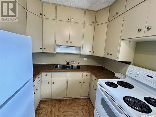 307 1St Avenue Ne, Preeceville, SK - Indoor Photo Showing Kitchen With Double Sink