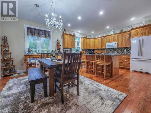 37 Grouse Drive, Oliphant, ON - Indoor Photo Showing Dining Room