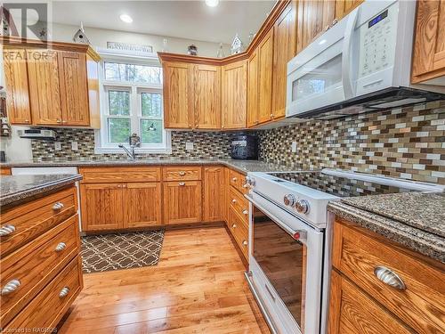 37 Grouse Drive, Oliphant, ON - Indoor Photo Showing Kitchen With Double Sink