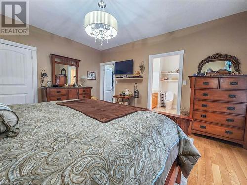 37 Grouse Drive, Oliphant, ON - Indoor Photo Showing Bedroom