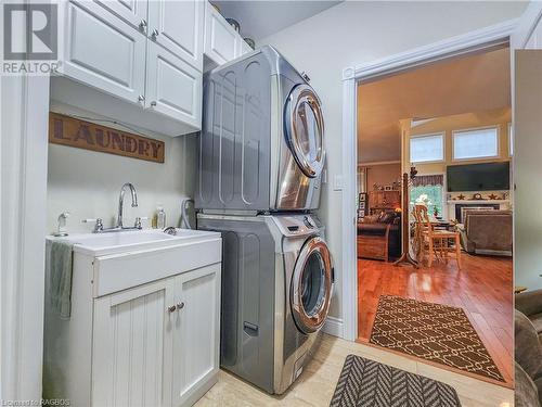 37 Grouse Drive, Oliphant, ON - Indoor Photo Showing Laundry Room