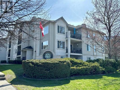 650 3 Street Sw Unit# 105, Salmon Arm, BC - Outdoor With Facade