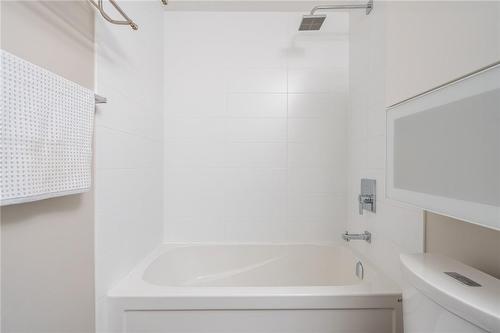5230 Dundas Street|Unit #603A, Burlington, ON - Indoor Photo Showing Bathroom