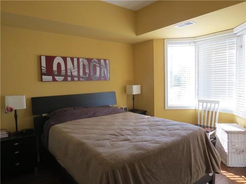 4016 Kilmer Drive|Unit #111, Burlington, ON - Indoor Photo Showing Bedroom