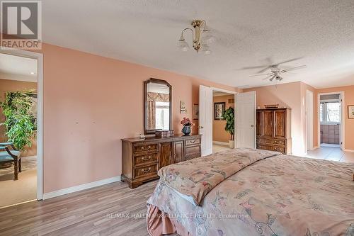 407 Bonny Meadow Rd, Oakville, ON - Indoor Photo Showing Bedroom