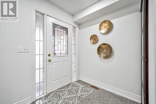 5893 Sidmouth St, Mississauga, ON - Indoor Photo Showing Other Room