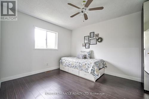 5893 Sidmouth St, Mississauga, ON - Indoor Photo Showing Bedroom