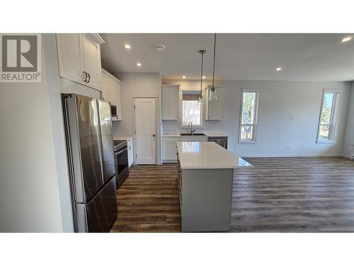 1248 Fir Street, Telkwa, BC - Indoor Photo Showing Kitchen