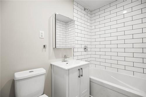 312 Aberdeen Avenue|Unit #4, Hamilton, ON - Indoor Photo Showing Bathroom
