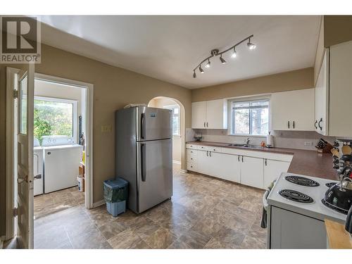 105 Spruce Road, Penticton, BC - Indoor Photo Showing Kitchen With Double Sink