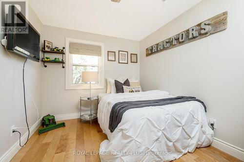 7433 5 Sdrd, Halton Hills, ON - Indoor Photo Showing Bedroom