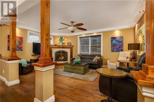 35 Second Street E, Cornwall, ON - Indoor Photo Showing Living Room With Fireplace