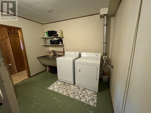 1414 Paxton Road, Williams Lake, BC - Indoor Photo Showing Laundry Room