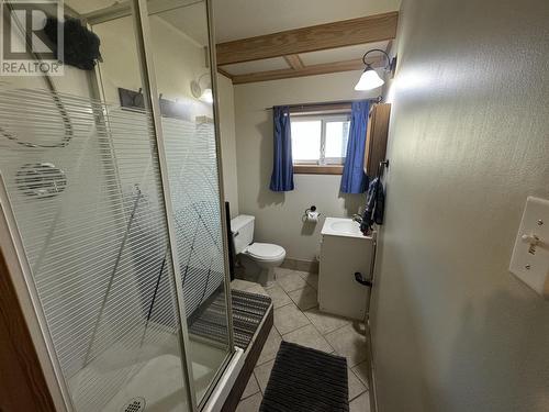 1414 Paxton Road, Williams Lake, BC - Indoor Photo Showing Bathroom
