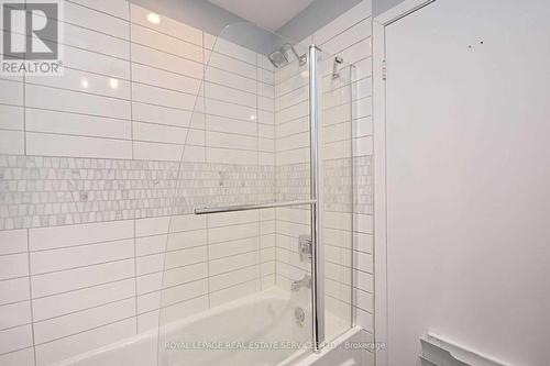 6303 Plowmans Heath, Mississauga, ON - Indoor Photo Showing Bathroom