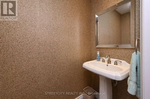 29 Oak Ridge Drive, Orangeville, ON - Indoor Photo Showing Bathroom