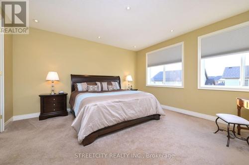 29 Oak Ridge Dr, Orangeville, ON - Indoor Photo Showing Bedroom