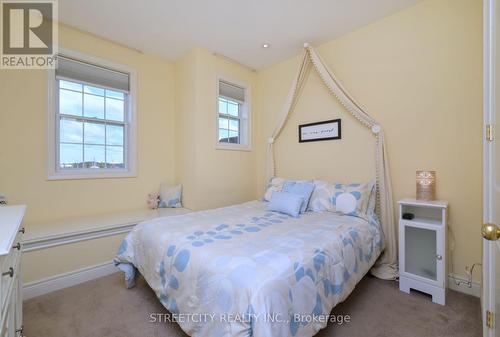29 Oak Ridge Drive, Orangeville, ON - Indoor Photo Showing Bedroom