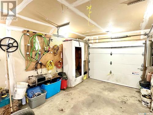 1662 98Th Street, North Battleford, SK - Indoor Photo Showing Garage