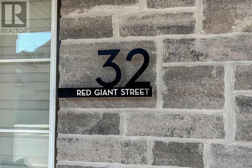 32 Red Giant St, Richmond Hill, ON - 