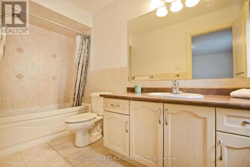 36 Valleyford Avenue, Richmond Hill, ON - Indoor Photo Showing Bathroom