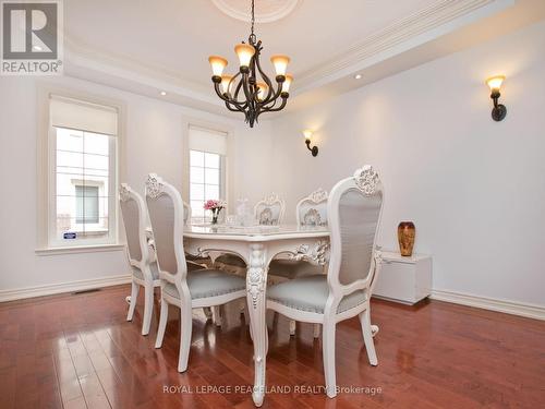 36 Valleyford Ave, Richmond Hill, ON - Indoor Photo Showing Dining Room