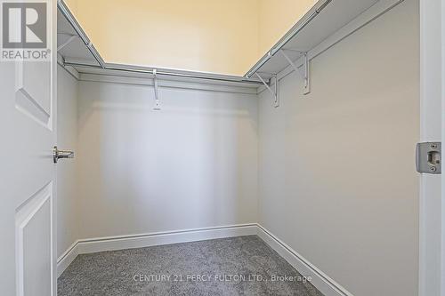 40 Joiner Circle, Whitchurch-Stouffville, ON - Indoor With Storage