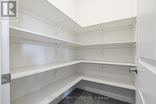 40 Joiner Circ, Whitchurch-Stouffville, ON - Indoor With Storage