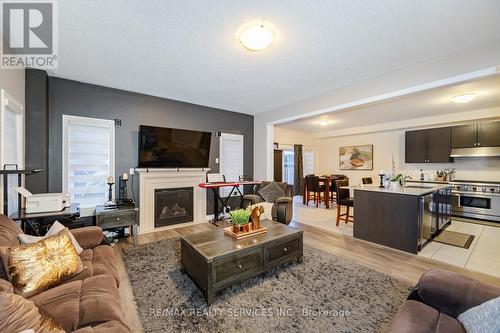 184 Hutchinson Dr, New Tecumseth, ON - Indoor Photo Showing Other Room With Fireplace