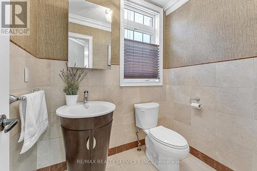 37 Classic Dr, Brampton, ON - Indoor Photo Showing Bathroom